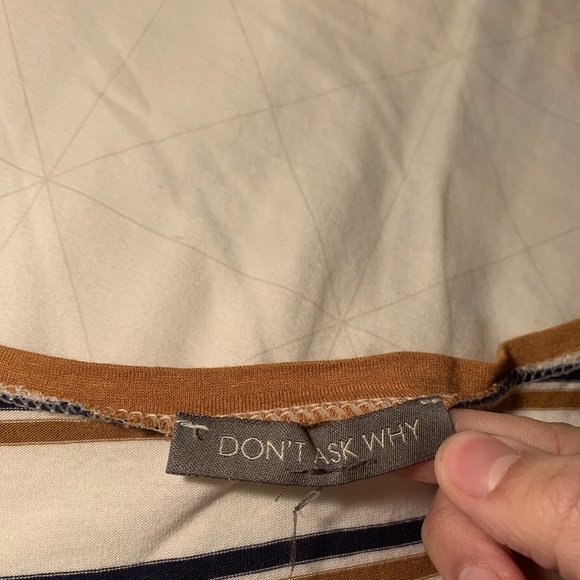 Cropped Striped Ringer Top - Picture 2 of 2